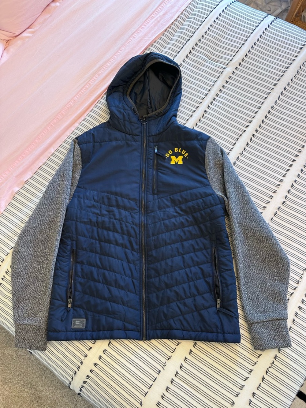 Men’s University of Michigan Navy Hooded Jacket size medium